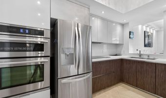 3330 NE 190th St 1519, Aventura, FL 33180