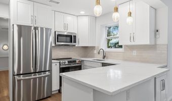 5605 WOOD Way, Bethesda, MD 20816
