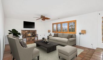 728 Rainbow Hills Rd, Fallbrook, CA 92028