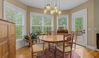 219 Ridgefield St, Bentonville, AR 72712