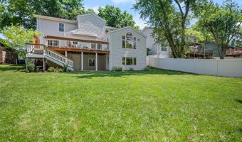 106 Hollyleaf Dr, Ballwin, MO 63021