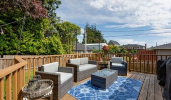 1858 5TH St, Astoria, OR 97103