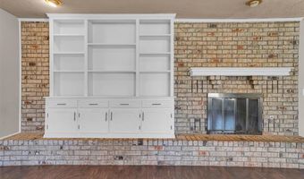 605 Cambridge Dr, Altus, OK 73521