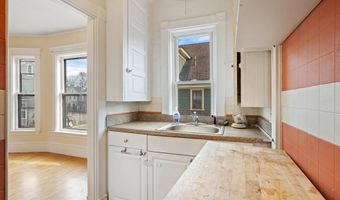 284 French St, Bangor, ME 04401