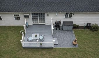 167 Vernon Dr, Glocester, RI 02814