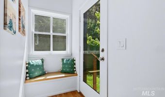 2921 N Arran Ct, Boise, ID 83702