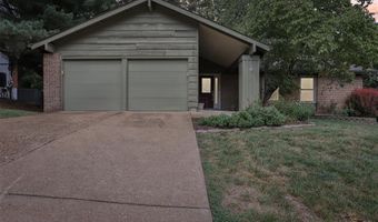 1520 Ploma Dr, Ballwin, MO 63021