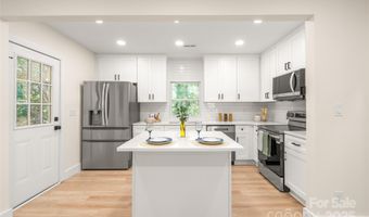 3208 June Dr, Charlotte, NC 28205