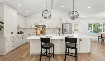 7901 Winsford, Westchester, CA 90045
