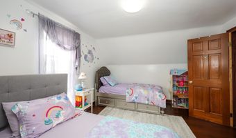 304 Oak St, Angola, IN 46703