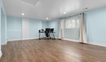 515 W DIVERSEY Ave, Addison, IL 60101