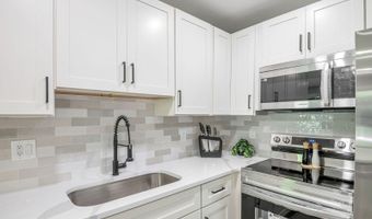 5 Fawn Rd, Alloway, NJ 07422