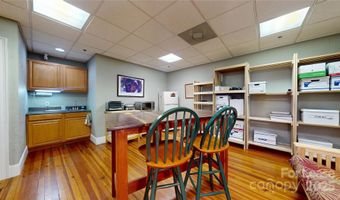 49 Broadway St 201, Asheville, NC 28801