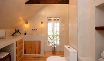 87 Porter Rd, Bath, NH 03740