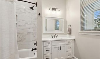 125 GOLF COTTAGE Dr B, Abita Springs, LA 70420