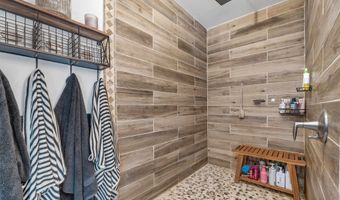 194 Hurricane Rd, Belmont, NH 03220