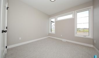 1005 S Haley Ave, Brandon, SD 57005