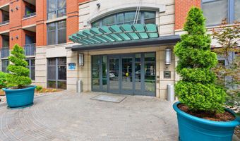 1021 N GARFIELD St 517, Arlington, VA 22201