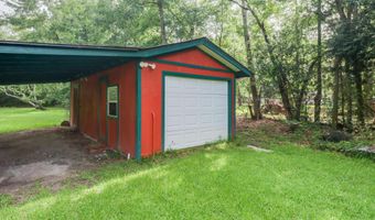 8474 Woolmarket Rd, Biloxi, MS 39532
