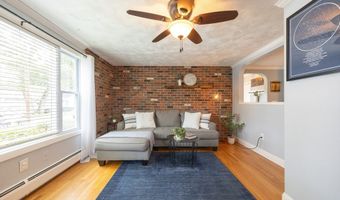 9 Pequot Ave, Cumberland, RI 02864