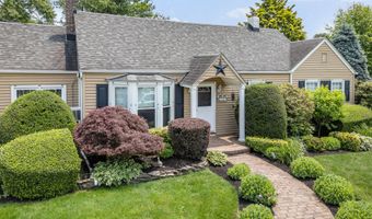 149 9th St, Belford, NJ 07718