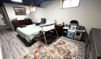 1204 S 2nd St, Aberdeen, SD 57401
