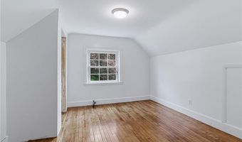 8 Angela Ct, North Providence, RI 02904