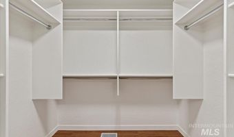 204 Hilldrop St, Caldwell, ID 83605