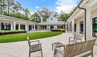 10 Park Ln, Hilton Head Island, SC 29928