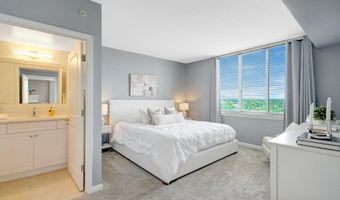 851 N GLEBE Rd 1911, Arlington, VA 22203