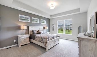 5668 N KESTREL Cir, Appleton, WI 54913