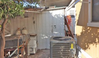10001 W Frontage Rd 64, South Gate, CA 90280