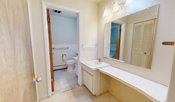 1257 Island Dr 203, Ann Arbor, MI 48105