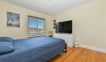 4635 Washington St 4, Boston, MA 02131