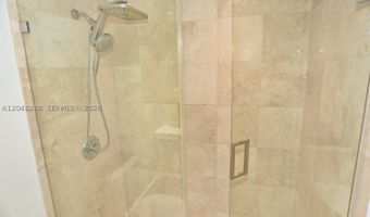 9660 W Bay Harbor Dr 5A, Bay Harbor Islands, FL 33154