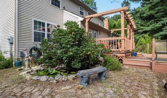 15 ORIOLE Ln, Reading, PA 19606
