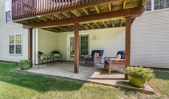 660 Elmwood Pt, Aurora, OH 44202