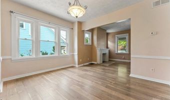 5916 Woodmont Ave, Cincinnati, OH 45213