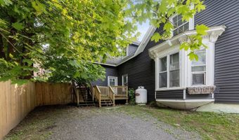176 Court St, Bangor, ME 04401