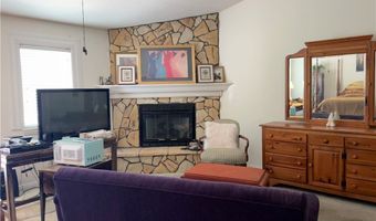 20284 Majestic Dr, Apple Valley, CA 92308
