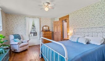 880 S Barre Rd, Barre, VT 05641