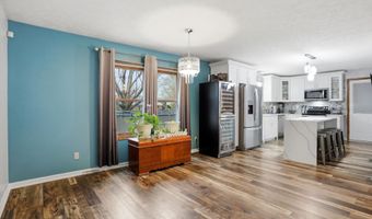 8612 Lockwood Pl, Indianapolis, IN 46217