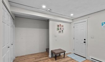 5257 Washington St 5257, Boston, MA 02132
