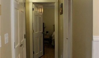 25 Beechnut Dr, Johnston, RI 02919