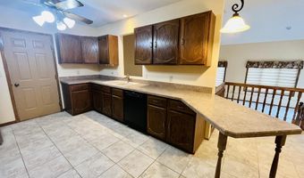 1606 N Jackson St, Aberdeen, SD 57401