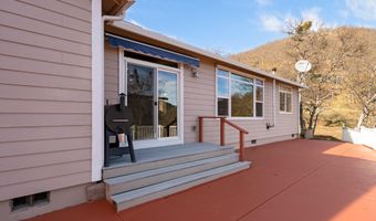 490 Conifer Way, Ashland, OR 97520
