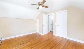 404 Soundview Ave, Bridgeport, CT 06606