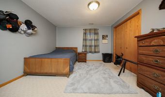 48224 266th St, Brandon, SD 57005
