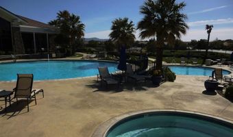 10351 Lakeshore Dr, Apple Valley, CA 92308