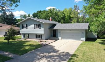 1115 NE 15th Ave, Aberdeen, SD 57401